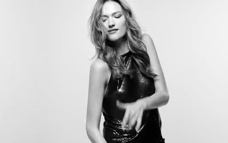 TWO MODELS DANCING